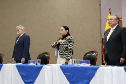 Diana Atamaint es la presidenta del CNE y fue el voto dirimente en la cancelación de UP y Construye.