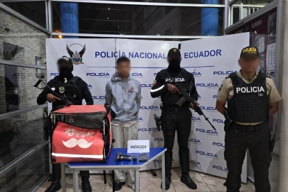Sospechoso detenido en Tumbaco tras ser vinculado a asaltos en Cumbayá usando fachada de delivery.