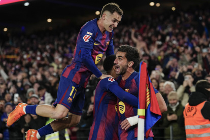 FC Barcelona lidera la tabla de posiciones de LaLiga 2025-26.