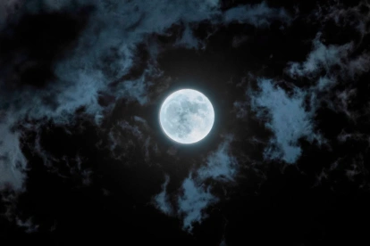La Luna llena, protagonista del fenómeno conocido como Luna Azul, podrá observarse el 31 de mayo de 2026 desde Ecuador.