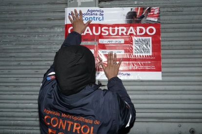 Los controles se centraron en hostales, discotecas y bares de Quito. Se clausuró tres negocios.