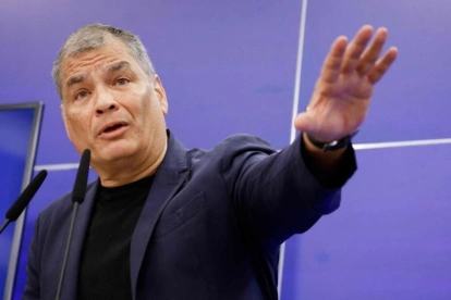 El expresidente Rafael Correa se pronunció a través de sus redes sociales para descartar la candidatura de Mónica Luzárraga a la Alcaldía de Guayaquil.