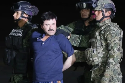 Fotografía de archivo de la captura del narcotraficante Joaquín 'El Chapo' Guzmán.
