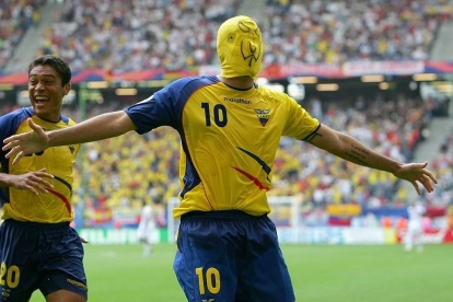 Mundial 2006 la locura de Jaime Kaviedes, hizo el gol ante Costa Rica y festejo con la mascara del Hombre Araña.