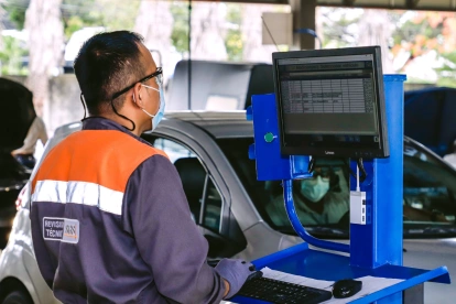 Revisión técnica vehicular en Guayaquil.