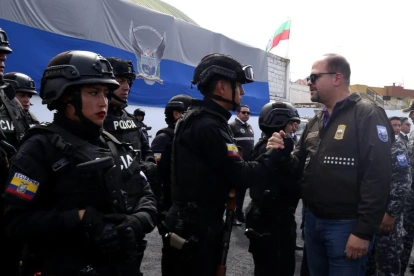 John Reimberg dice que el toque de queda apunta a finanzas criminales en Ecuador.