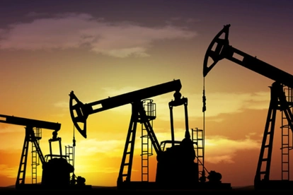 El fracking, o fracturación hidráulica, es una técnica utilizada para extraer petróleo y gas natural que se encuentran atrapados en rocas profundas del subsuelo.
