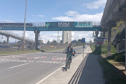 La autopista Cuenca- Azogues, sector Mall del Río, estará cerrado parcialmente por obras en su sistema de drenaje
