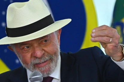 El presidente de Brasil, Luiz Inácio Lula da Silva, habla durante la ceremonia de firma del acuerdo comercial entre el Mercosur y la Unión Europea (UE)
