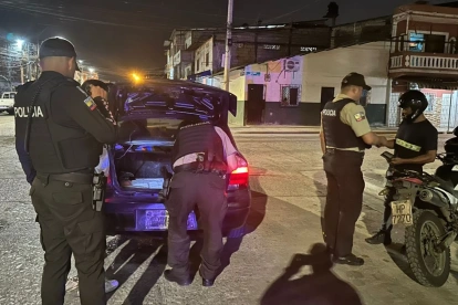 Operativos del toque de queda buscan reducir delitos y facilitar allanamientos con menor circulación nocturna.