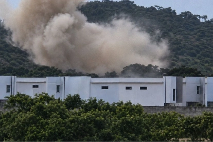 Captura de video optimizada de la humareda provocada por detonaciones en la vía a Salitre