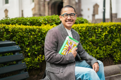 Patricio Nieto es asesor de moda y escribió un libro.