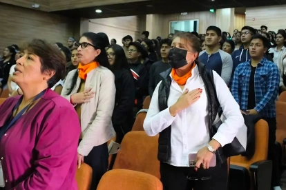 Pacientes con esclerosis múltiple solicitan acceso urgente a tratamientos especializados en Ecuador.