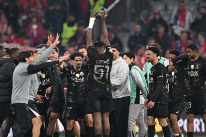 Willian Pacho (51) el mejor de la semifinal entre PSG y Bayern.