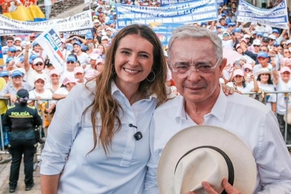 La candidata presidencial de Colombia, Paloma Valencia, manifestó que luego de conversar con Daniel Noboa, el mandatario decidió reducir la tasa de seguridad.