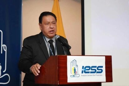 Siete ministros de Salud en los dos años y medio de la administración Noboa y el fracaso del peligroso encargo a la vicepresidenta de la República no han podido superar los problemas en hospitales y centros de salud.