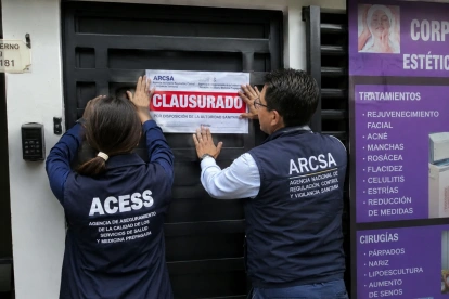 Una foto creada por la IA para representar la clausura de una estética en Urdesa.