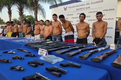 Entre el 8 y 9 de mayo de 2026, la Policía ejecutó 61 redadas en Guayaquil para golpear a bandas criminales.
