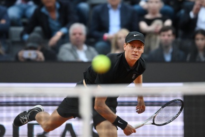 Sinner venció al austríaco Sebastian Ofner (6-3 y 6-4) en la segunda ronda del Masters 1.000 de Roma.