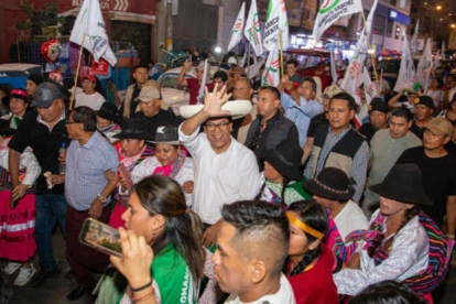 El candidato presidencial peruano del partido izquierdista Juntos por el Perú, Roberto Sánchez