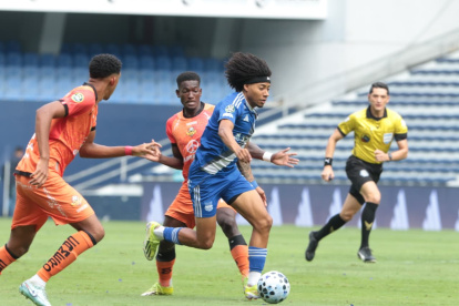 Emelec no supo sostener la ventaja e igualó con Libertad FC