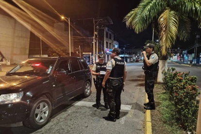 La Policía Nacional tienen priorizados sectores en donde realiza los operativos durante el toque de queda.