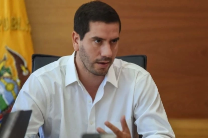 Roberto Luque negó intervención contractual en mayo de 2024 y pidió seguir la ruta del dinero.
