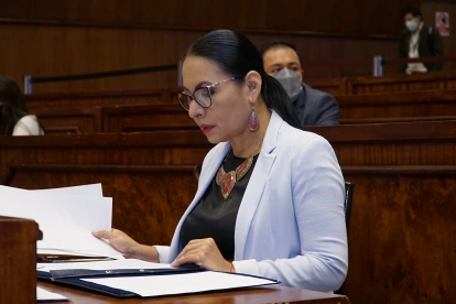 Diana Atamaint es la presidenta del Consejo Nacional Electoral (CNE).