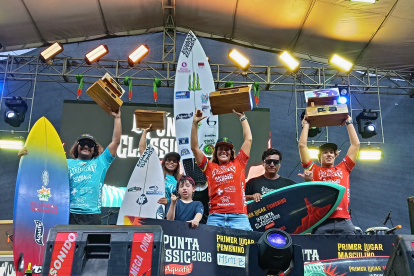 Los ganadores del Punta Classic 2026 fueron premiados en un evento especial desarrollado en la playa de Montañita.