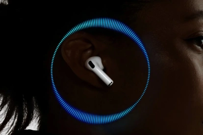 Se estima que este nuevo modelo de AirPods llegue en 2026, mismos que podrían llamarse AirPods Pro 3