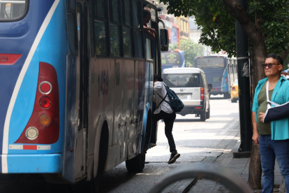 El transporte público en Guayaquil enfrenta una caída en el número de pasajeros, a raíz de la pandemia de coronavirus.