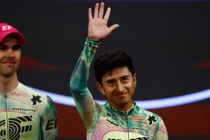 Alexander Cepeda lleva una buena actuación en el Giro de Italia 2026.