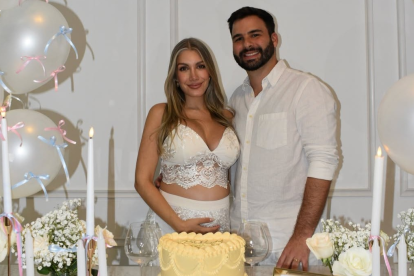 La presentadora Emiliana Valdez y su esposo, Alejandro Hoyos, debutarán como padres en septiembre.