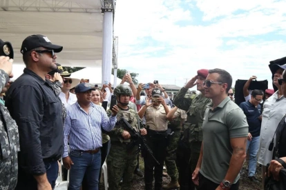 John Reimberg alertó falta de presencia militar en la frontera colombiana durante visita a Sucumbíos.