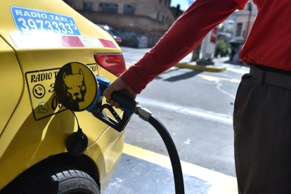 Guyana, Ecuador y Venezuela registran los precios más bajos de gasolina en Sudamérica.
