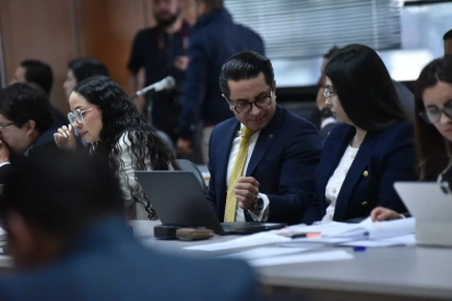 La audiencia de formulación de cargos del caso Progen se desarrolla en la Corte Nacional de Justicia con 21 personas investigadas por presunto peculado relacionado con contratos de generación eléctrica de emergencia.
