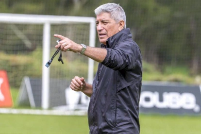 Octavio Zambrano aparece como uno de los principales candidatos para asumir la dirección técnica del Bombillo