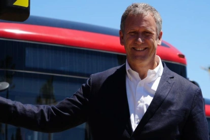 El exministro chileno de Transportes, Juan Carlos Muñoz, durante la inauguración del sistema de buses en Copiapó, el primero 100 % eléctrico de toda Sudamérica.