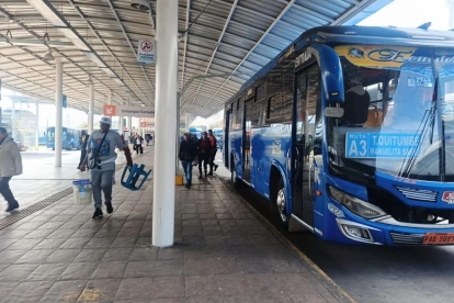 Buses del sistema de transporte de Quito realizan desvíos temporales debido a carreras atléticas y eventos comunitarios este fin de semana.