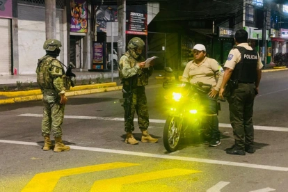 El toque de queda en Ecuador rige desde el 3 de mayo de 2026.