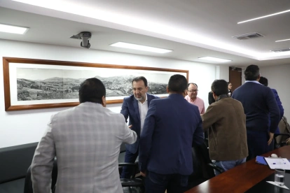 La primera reunión entre el alcalde Muñoz y los transportistas se realizó el 13 de mayo.