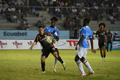 Manta FC y Emelec se enfrentaron por la fecha 14 de la LigaPro en el estadio Jocay del puerto manabita