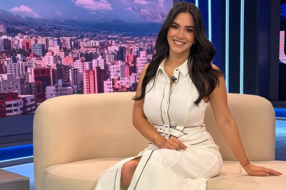 La salida de Alejandra Proaño revive versiones sobre regulaciones relacionadas con campañas digitales y redes sociales dentro del canal.