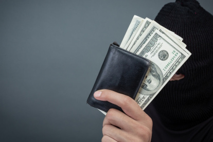 La Superintendencia de Bancos alertó sobre empresas que ofrecen préstamos y captan dinero sin autorización para operar en Ecuador.