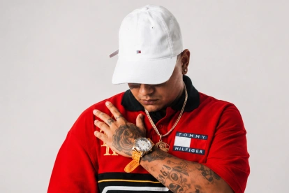 New Jerson es un cantautor ecuatoriano del género Trap.