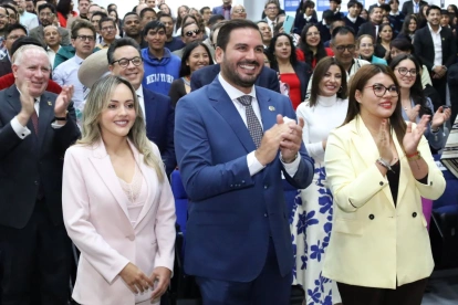 El presidente del Consejo de Participación Ciudadana y Control Social (CPCCS), Andrés Fantoni (c), y la vicepresidenta Jazmín Enríquez (d).
