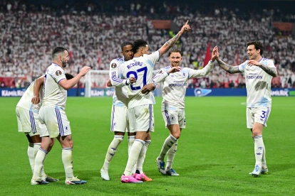 Aston Villa se consagró campeón de la Europa League ante Friburgo.