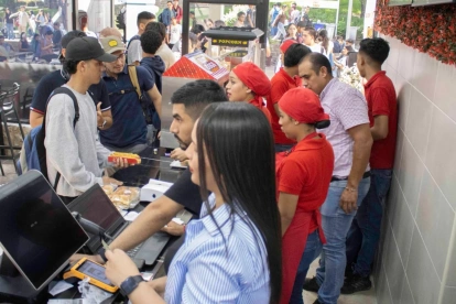 Almacenes Tía inauguró su punto Date el Gusto en el campus de la Espol.