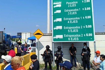 Familiares de presos siguieron a pie hacia CPL en Santa Elena tras intervención policial