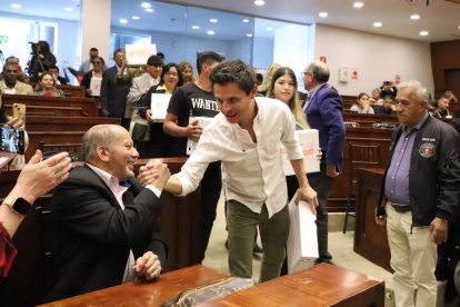 Como parte de la iniciativa de Wilson Merino, se recolectaron más de 51.000 firmas de respaldo ciudadano.